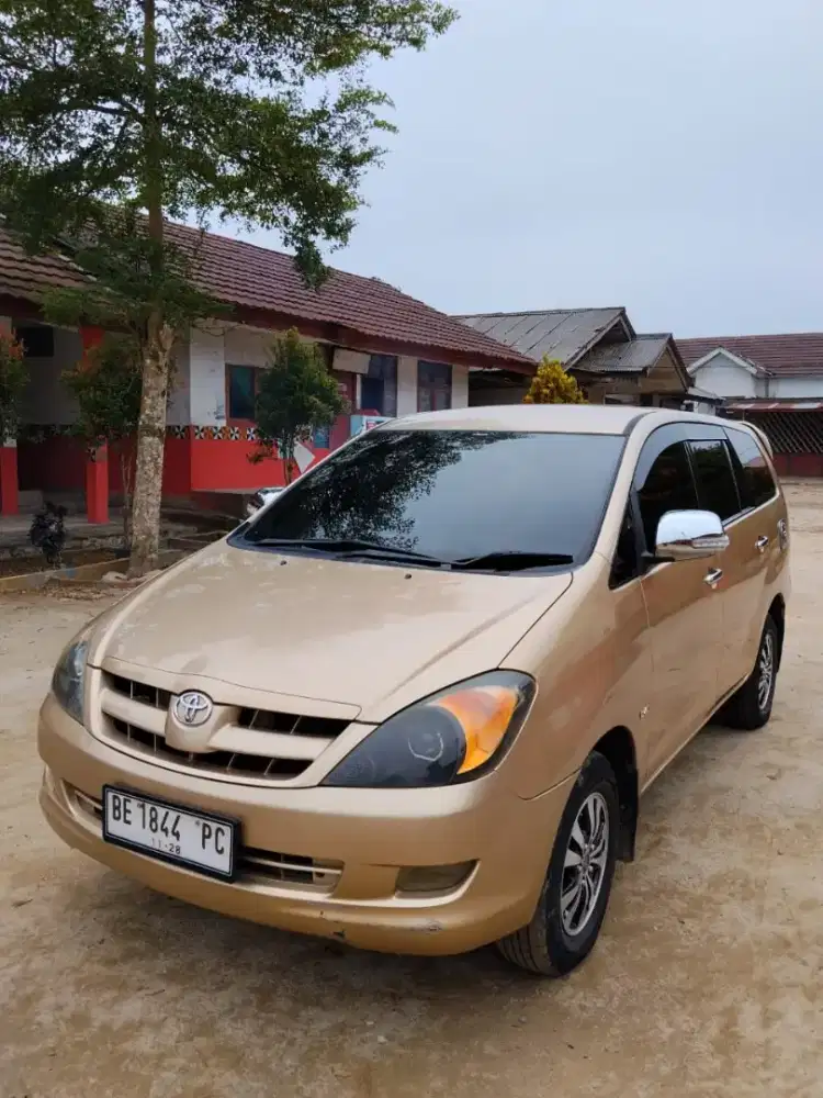 Toyota kijang Innova diesel tipe G 2004