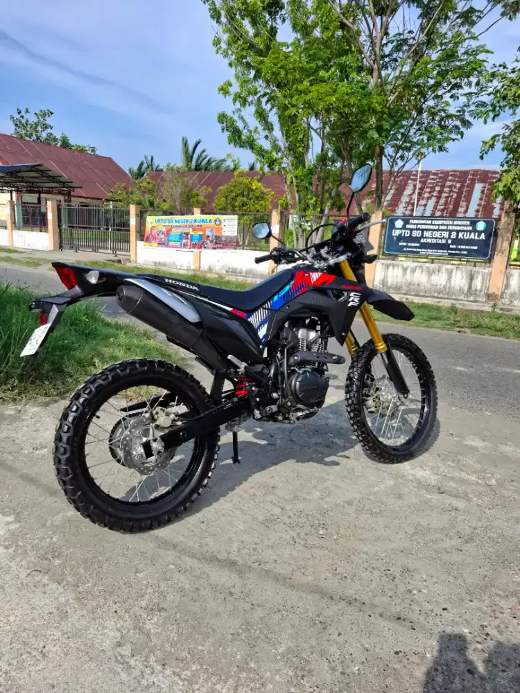 Crf 150L sangat mulus