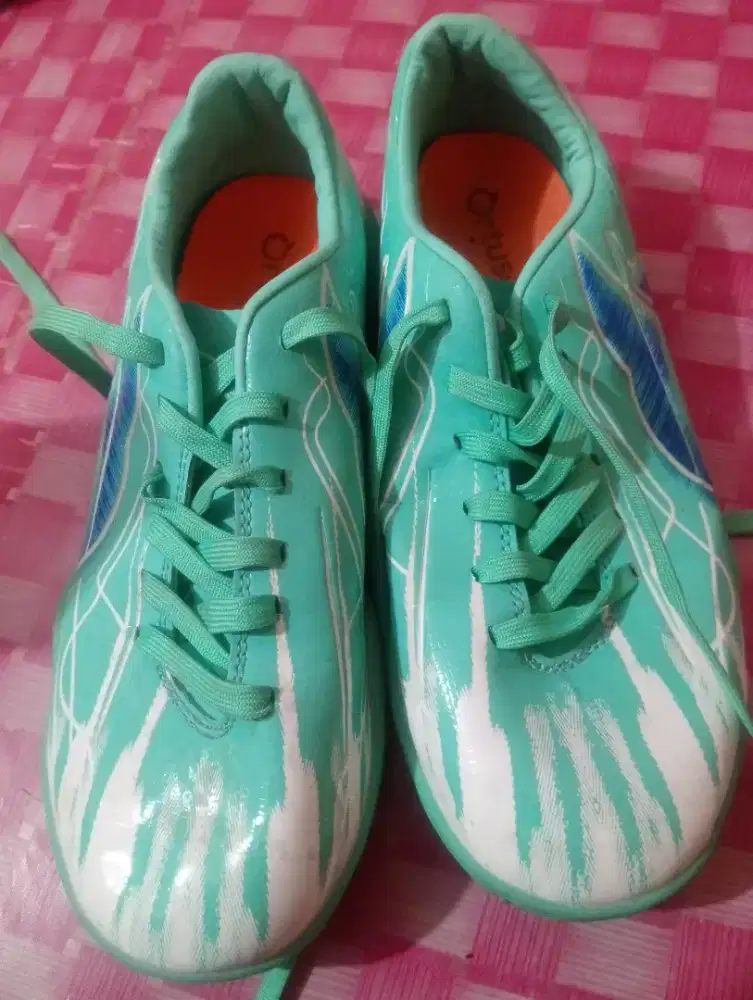 SEPATU ORTUSRIGHT size 35