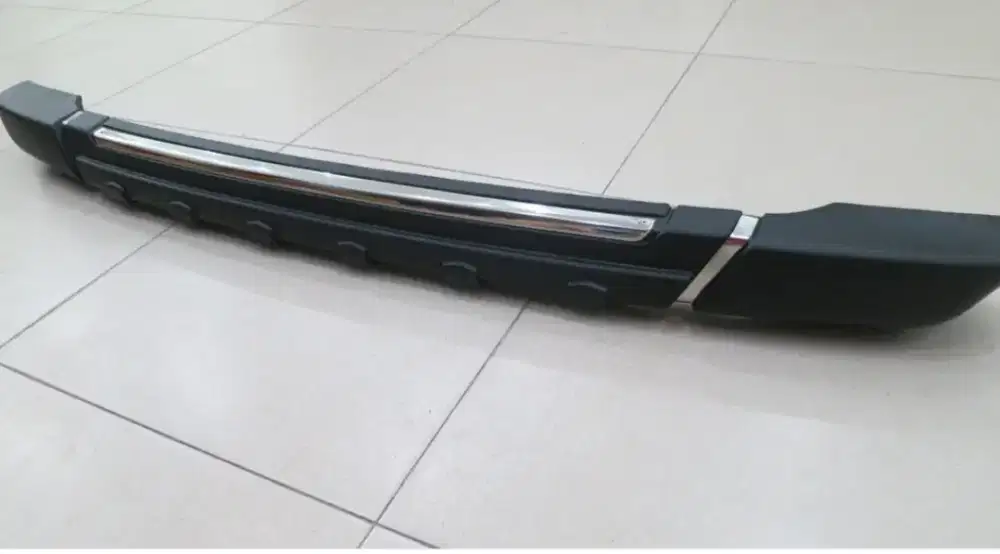 Bumper belakang daihatshu New Xenia 2013
