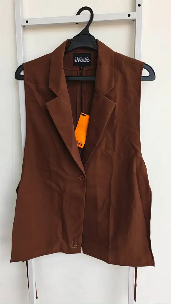 Utara Studio - Auberon Vest Brown