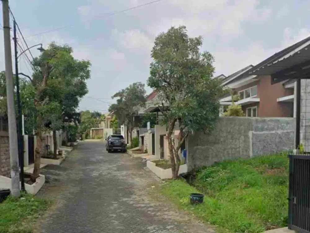 tanah bagus dibangun rumah huni di plaosan puri kartika asri, persis di samping hotel grand mercure blimbing dekat araya dan jalan tol