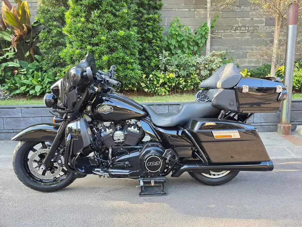Harley Davidson Ultra Limited 2013 Full Paper