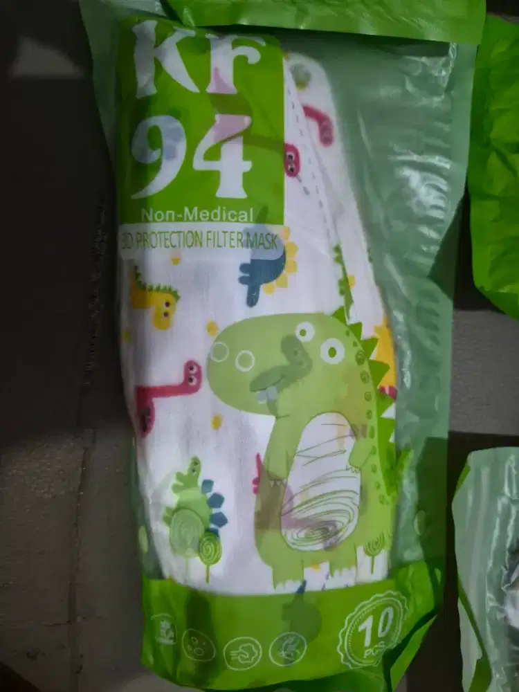 Masker KF94 Anak Motif Dino per bungkus 10pcs