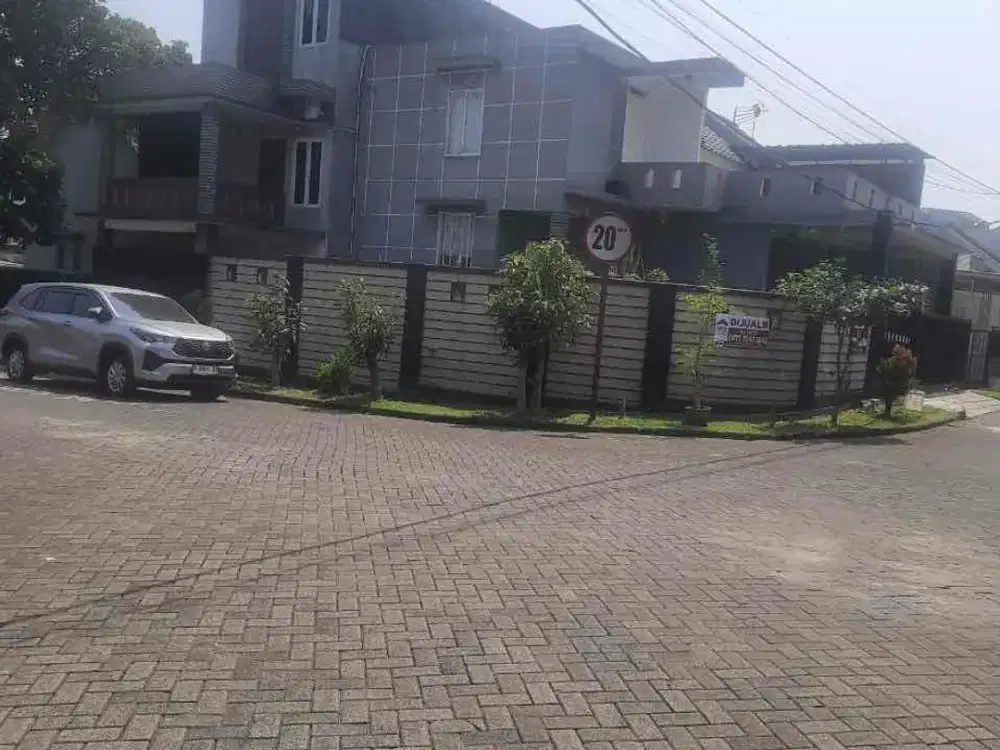Rumah Minimalis 2 lt siap Huni, Lokasi Strategis Dekat Akses R3 dan Akses TOL Bogor Selatan