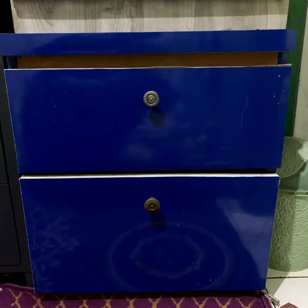 Lemari Laci 2 warna Biru