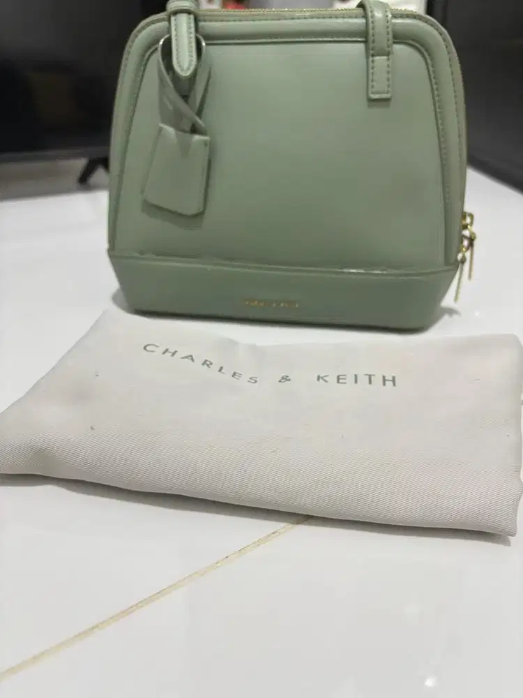 For Sale Tas Charles & Keith Original