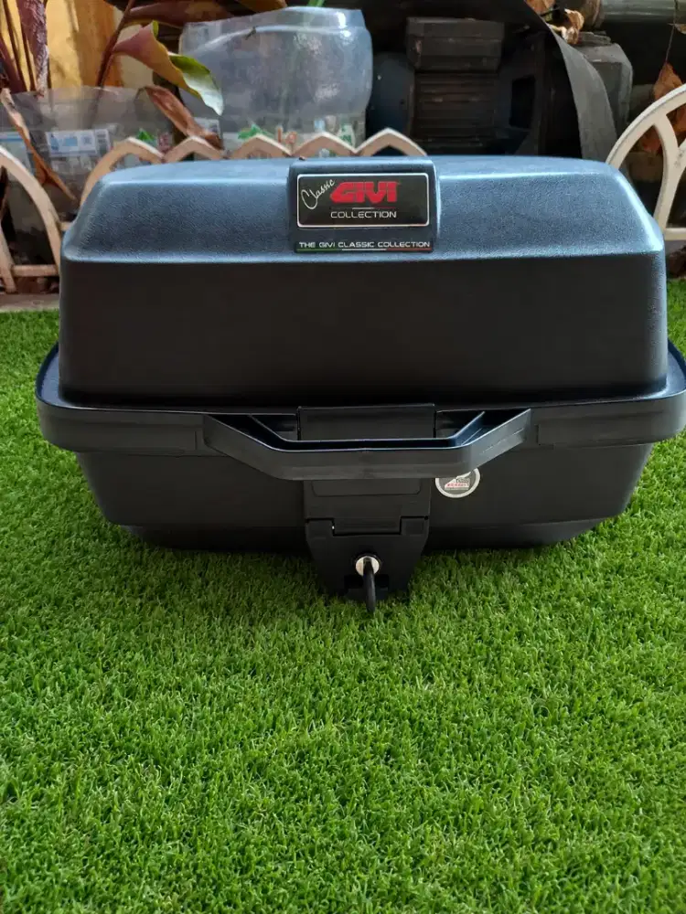 Box Givi E20 Baru