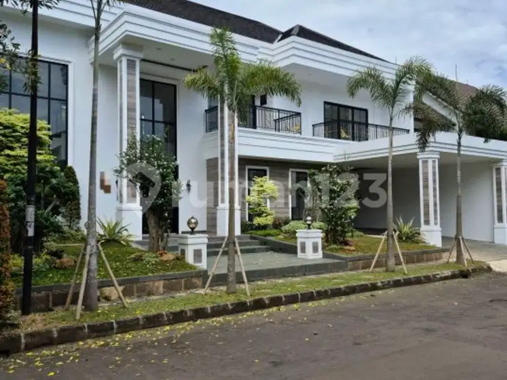 Rumah Baru Mewah Ada Kolam Renang di Bintaro Jaya Sektor 8, Siap Huni