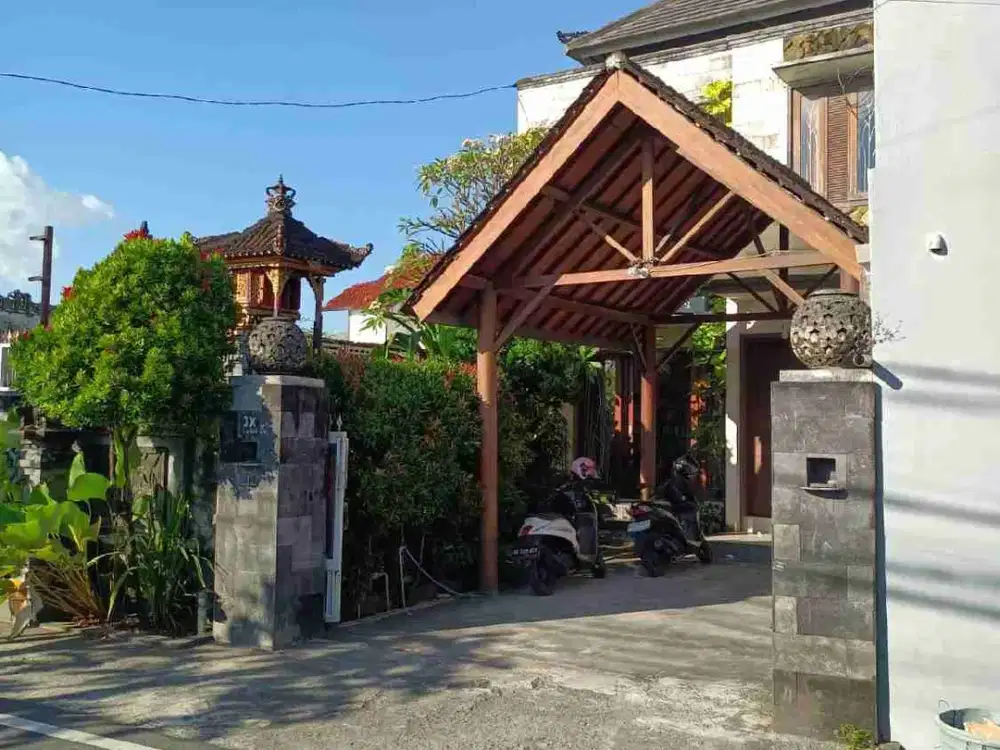 Di Jual Rumah Lantai 2  Di Jalan Utama Gunung Patas Denpasar Barat
