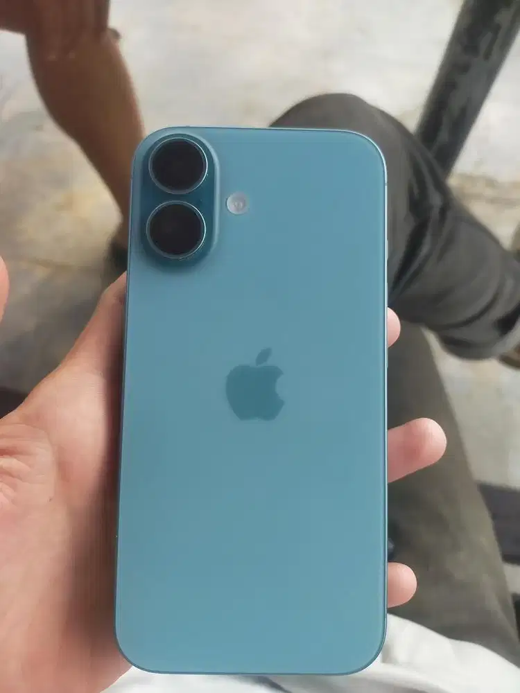 iPhone 16 basic 128 iBox