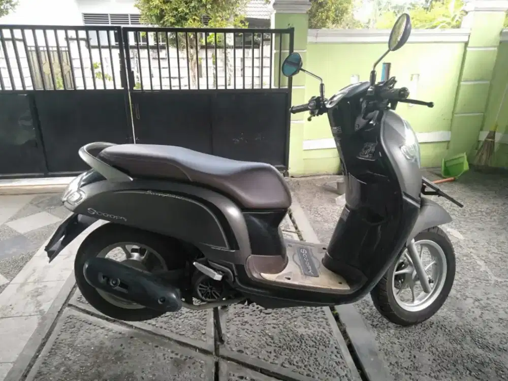 Jual motor honda scoopy 2018