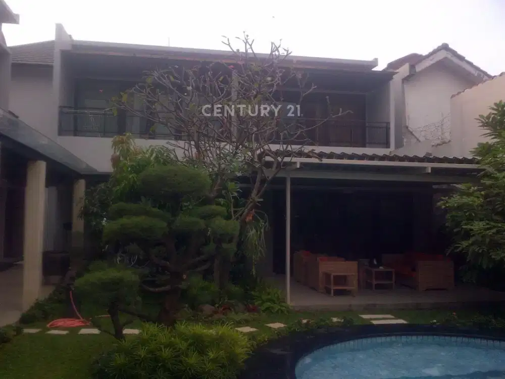 Rumah Tinggal Mewah Ada Swimming Pool Di Cilandak JakSel