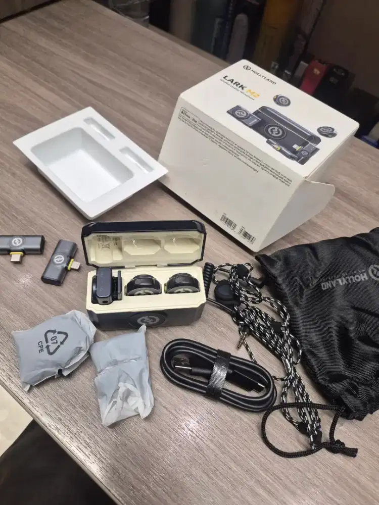 Hollyland lark M2 combo like new baru pake 4bulan