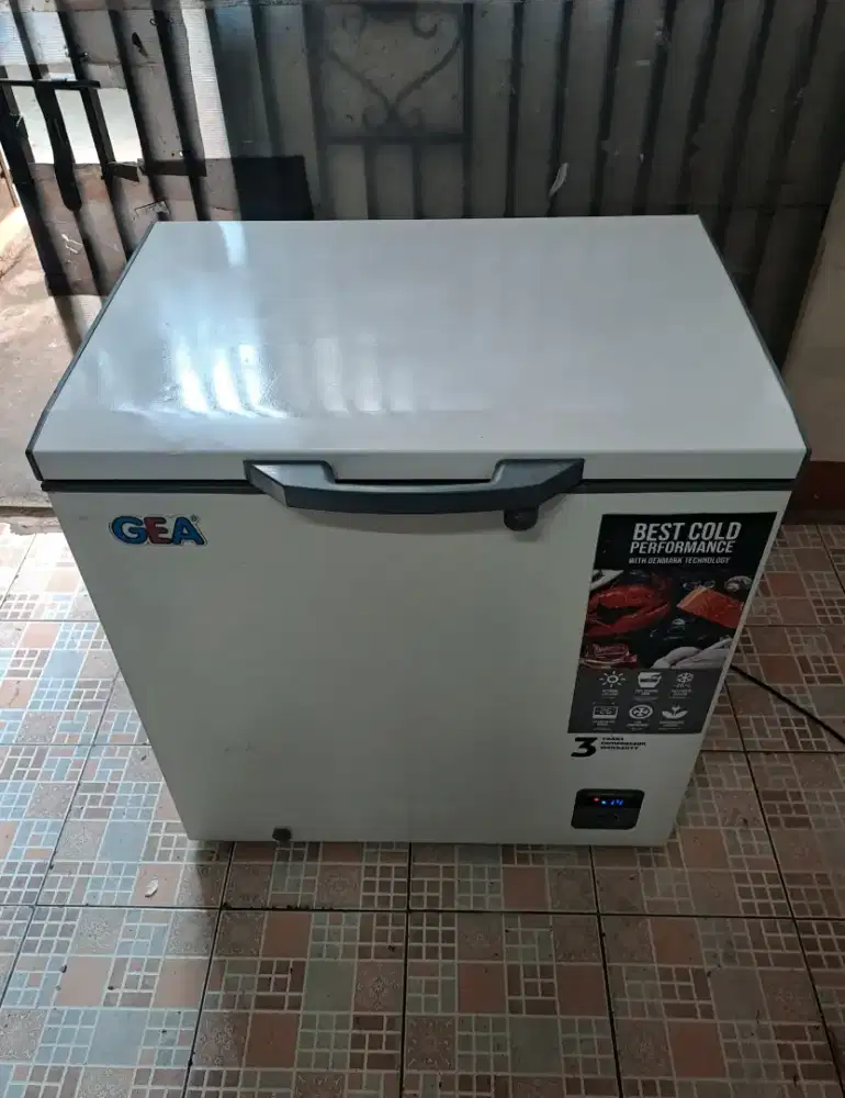 Jual FREZER GEA ORIAN 200 litet sisp untuk d antar