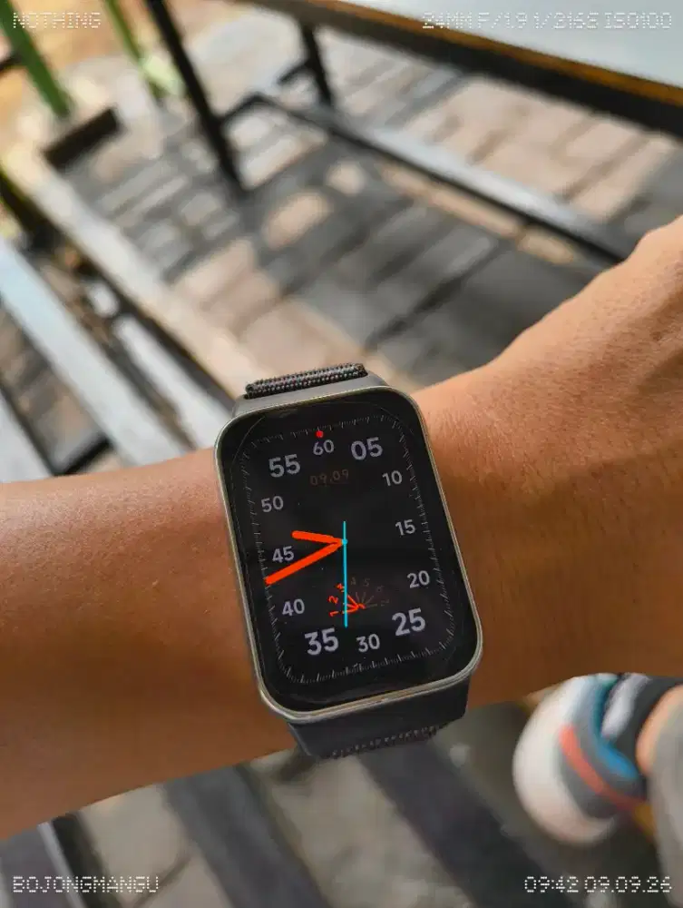 Smartwatch Xiaomi mi band 8 pro normal pemakian