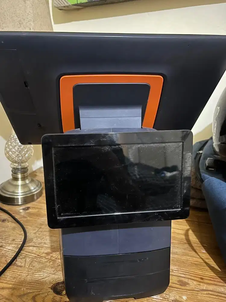 Mesin Kasir POS Touchscreen + Printer Thermal - Bekas