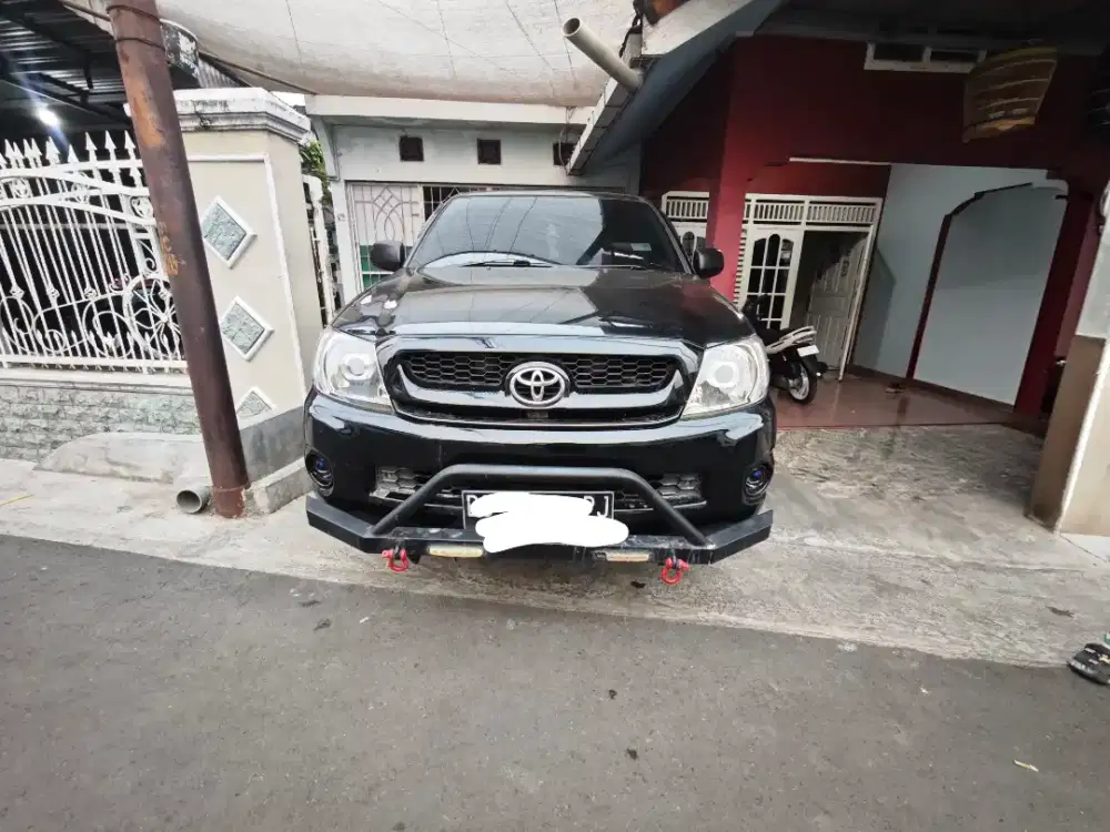 Hilux double cabin 4x2 bensin 2.0 tahun 2008
