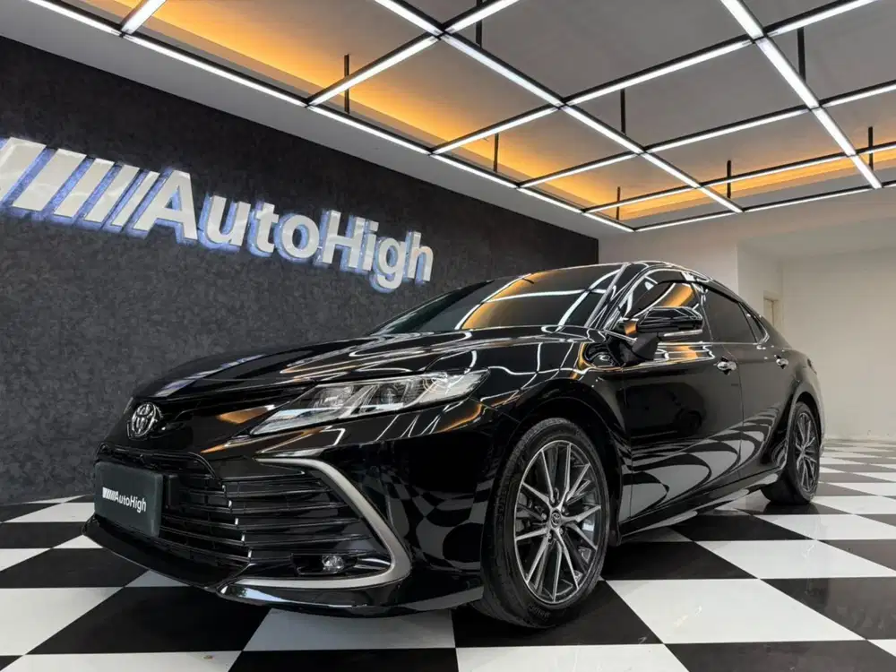 DP10% [Km19.000] Camry V 2023 Black Reg 2024 #AUTOHIGH