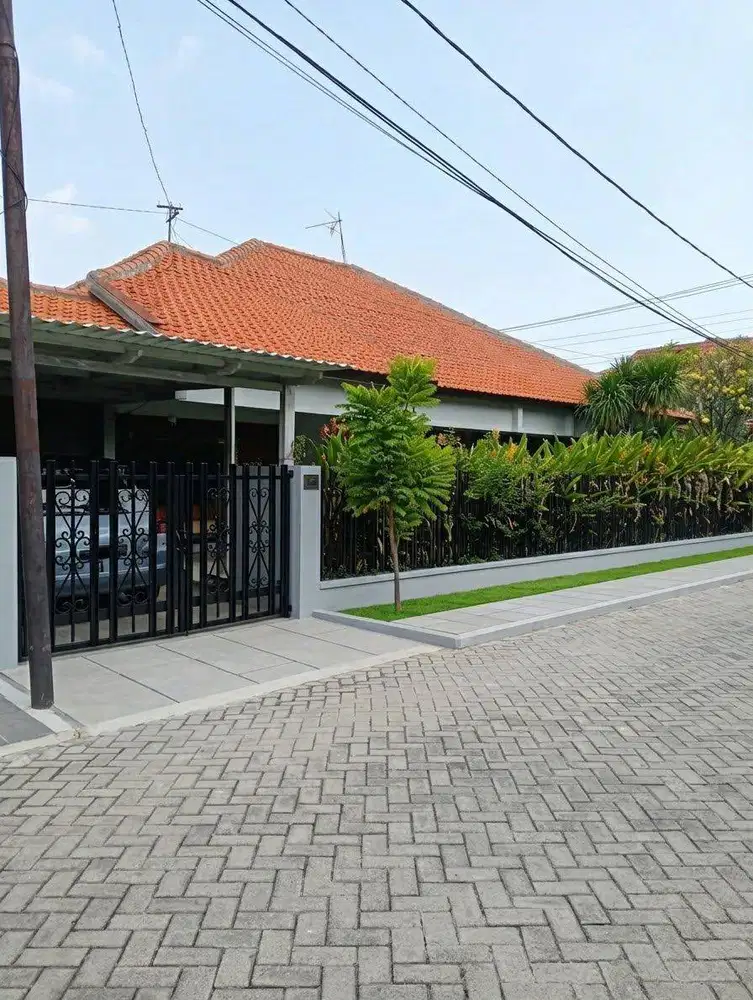 JUAL RUMAH TERAWAT PRAPEN INDAH JEMURSARI TENGGILIS KENDANGSARI SBY