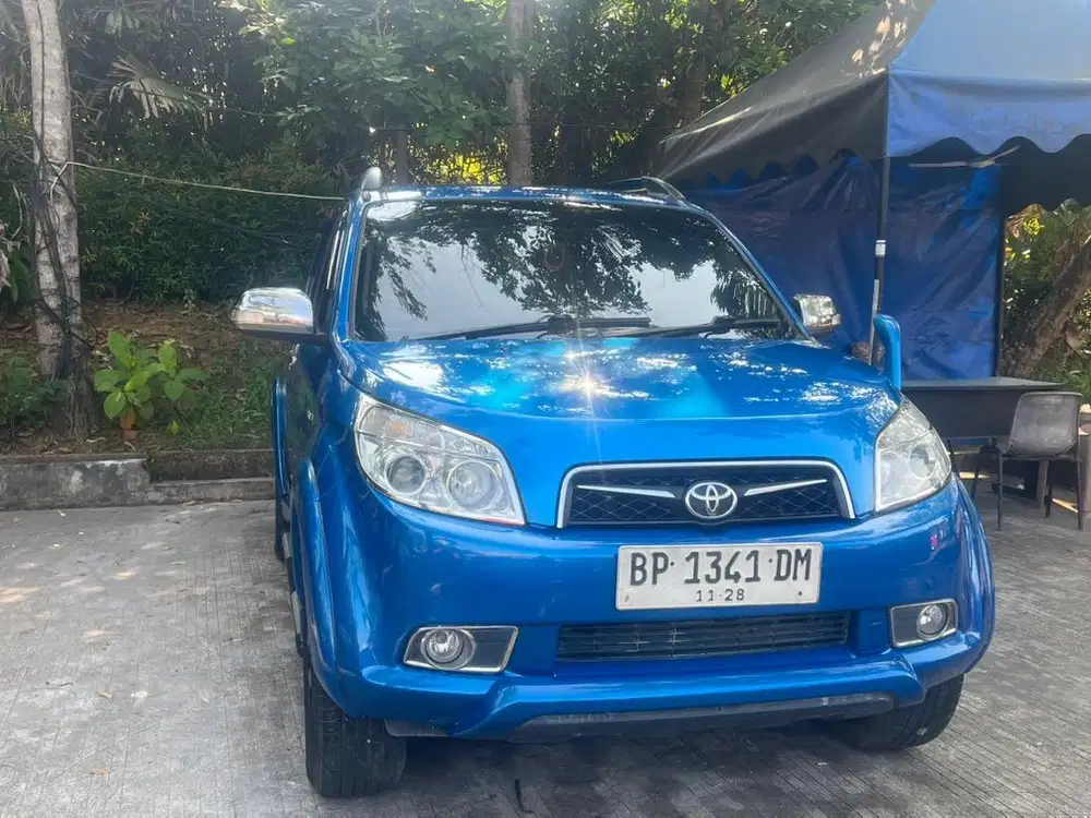 Toyota rush 2010 metik
