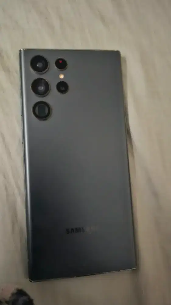 Jual samsung s22 ultra 12/256 gb 4 juta