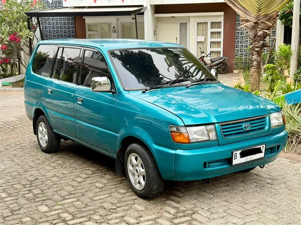 (Istimewa) Toyota Kijang LGX Kapsul MT. Rawatan Mulus. AC Double