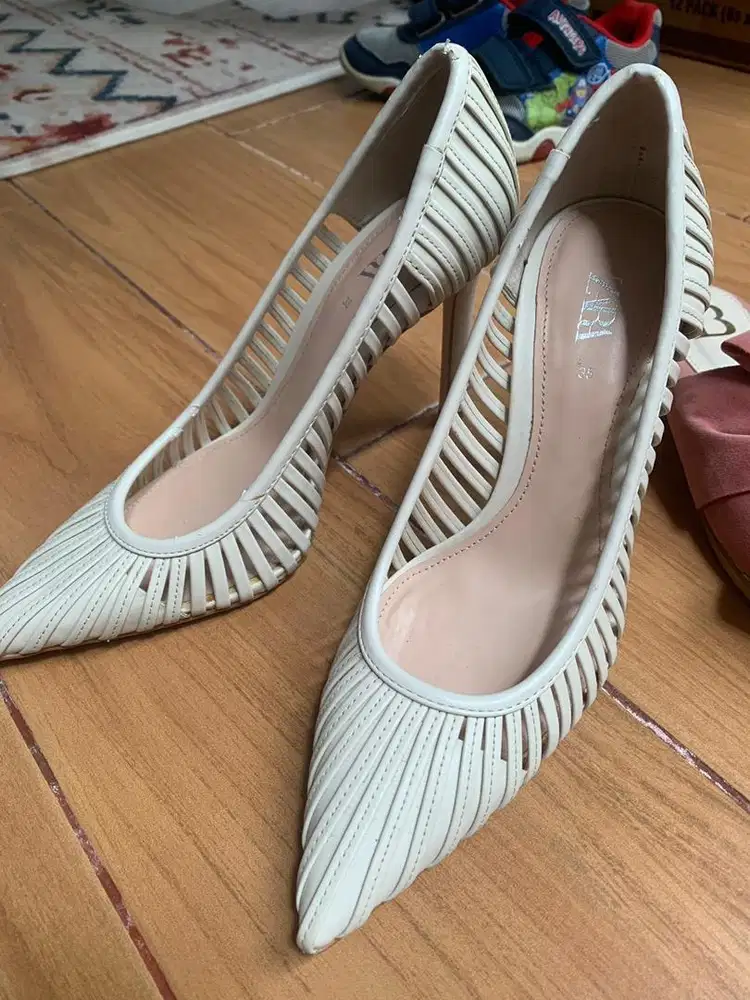 ZARA HEELS Size 36