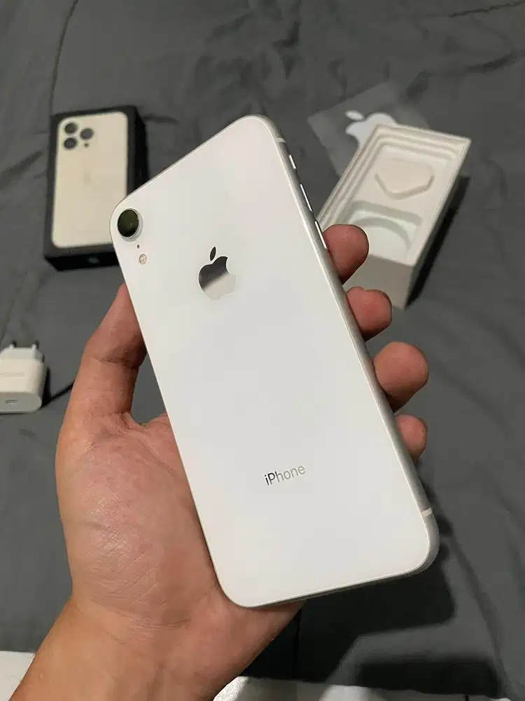 XR 128gb White mulus