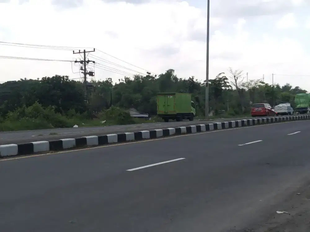 Tanah Pekarangan Pinggir Ringroad Cocok Untuk Gudang dan Toko