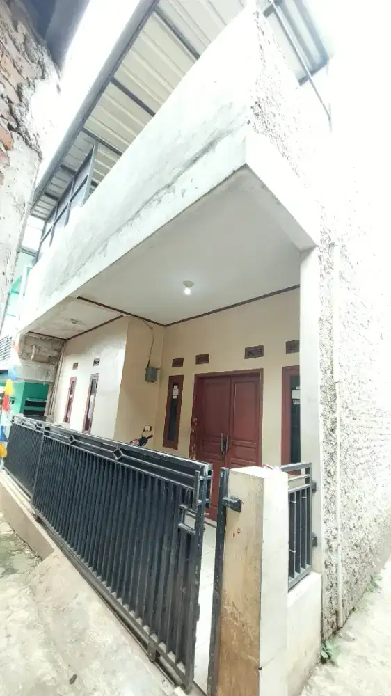 Rumah 2 Lantai 3 kamar tidur