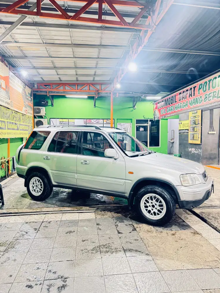 Jual CRV gen 2001 silver