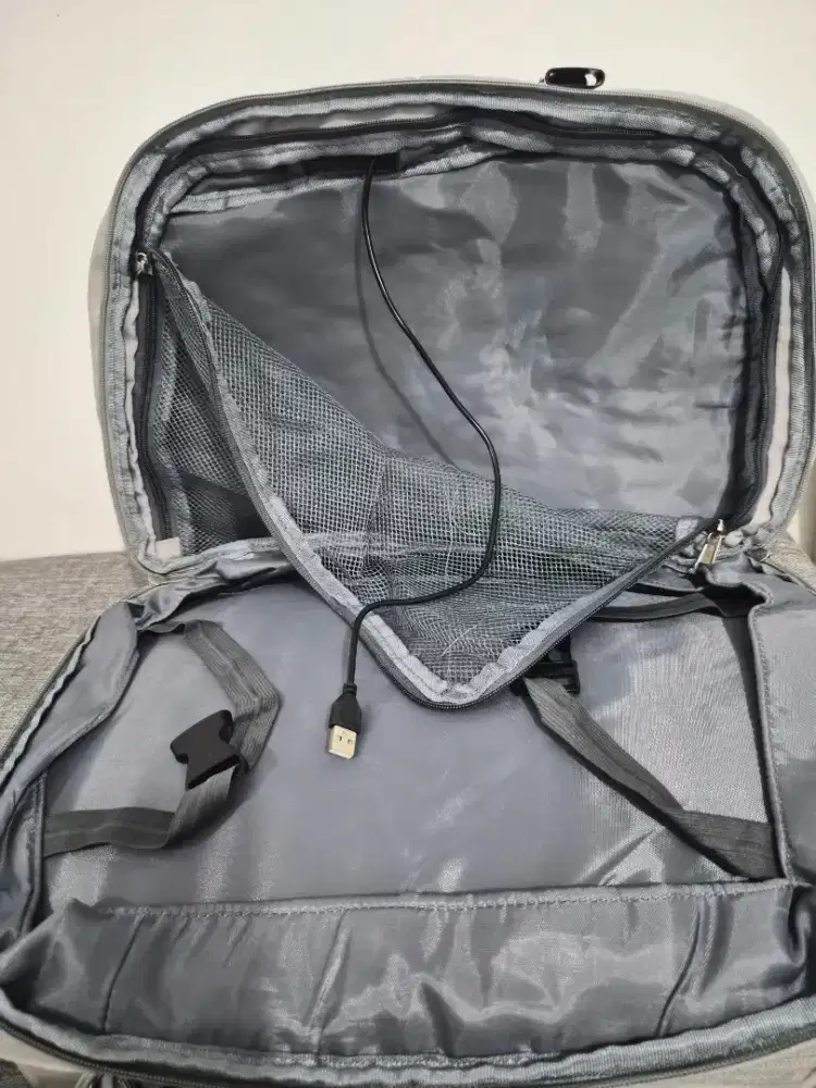 BackPack warna abu-abu