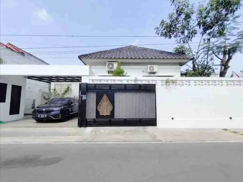 Rumah Mewah Semi Furnish di Colomadu