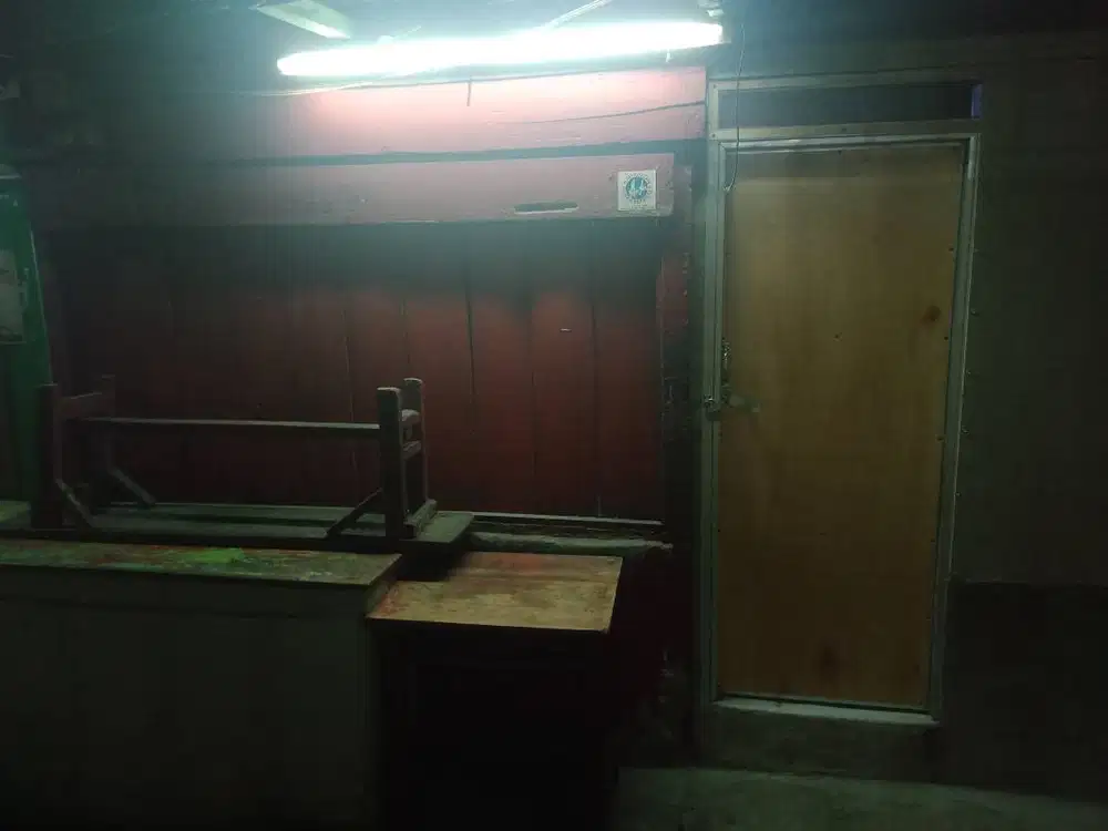 warung di kontrakan tahunan