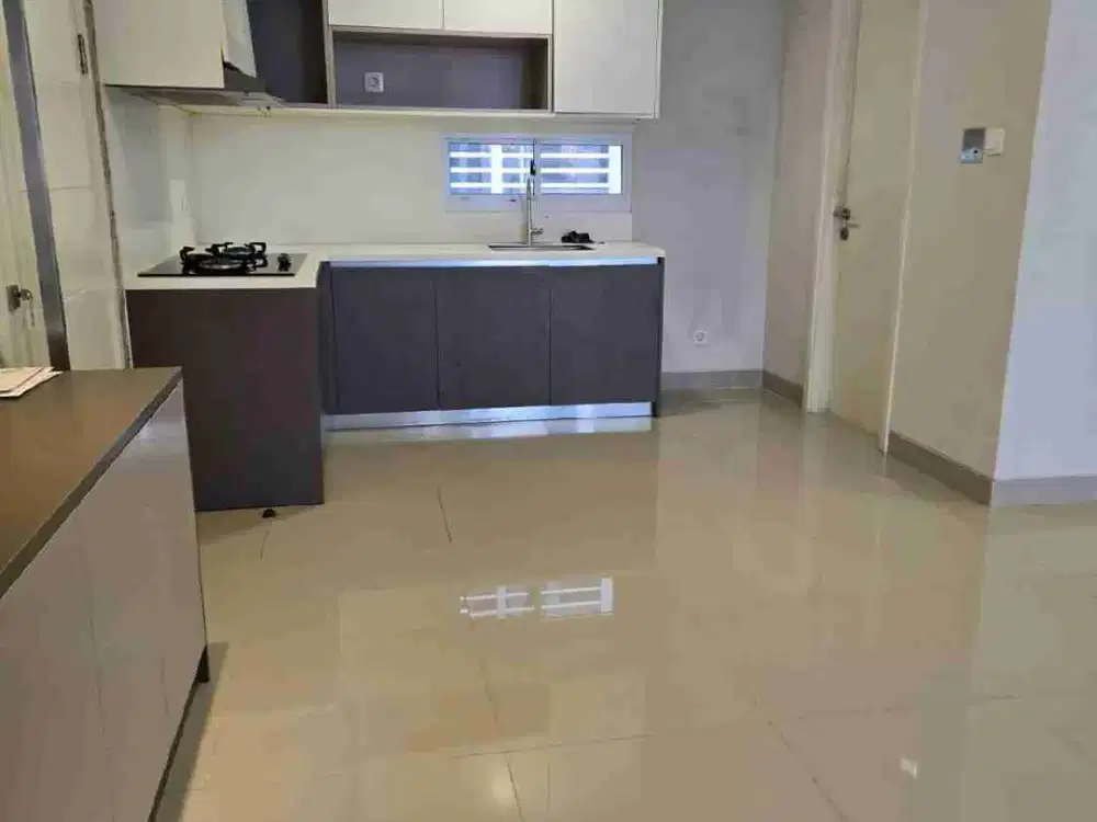 FOR SALE / JUAL Apart RAINBOW SPRINGS CONDOVILLAS Summarecon Serpong 3BR + 1.