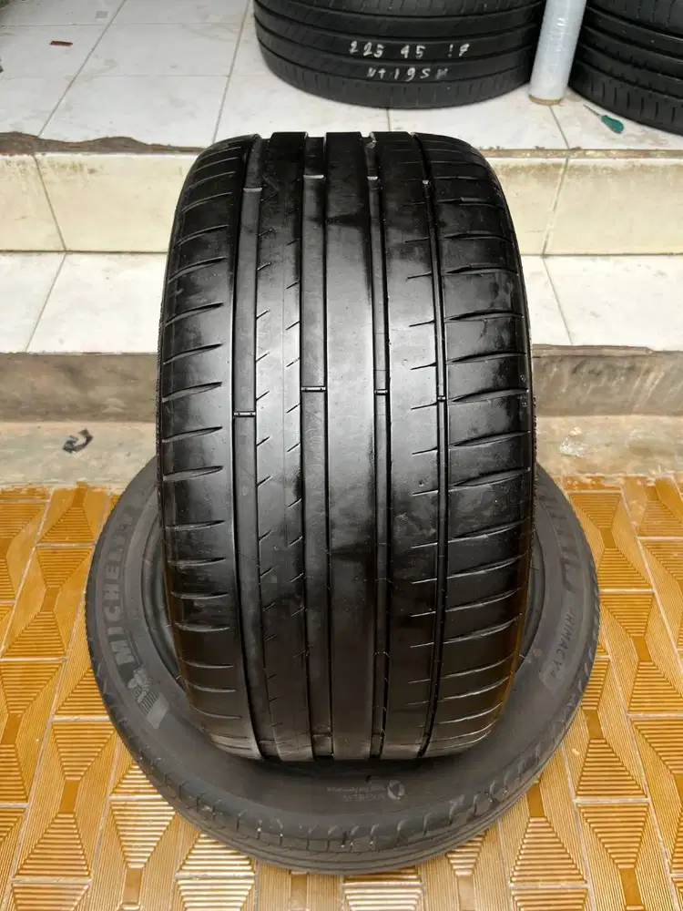 Ban Michelin Pilot Sport 4 245 40 r17 1Pcs