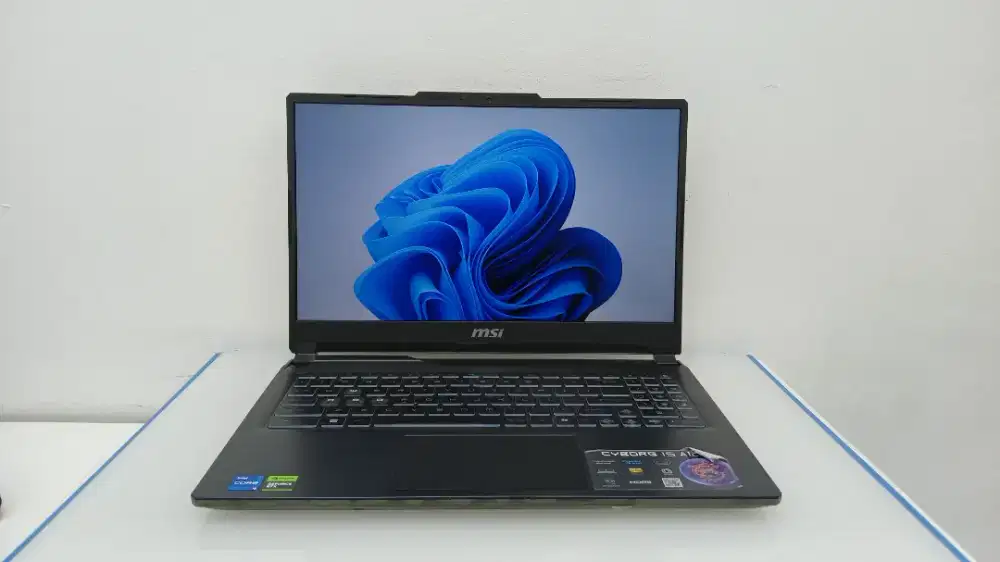 Msi cybrog intel core i5-12450h rtx 3050 6gb 16/512