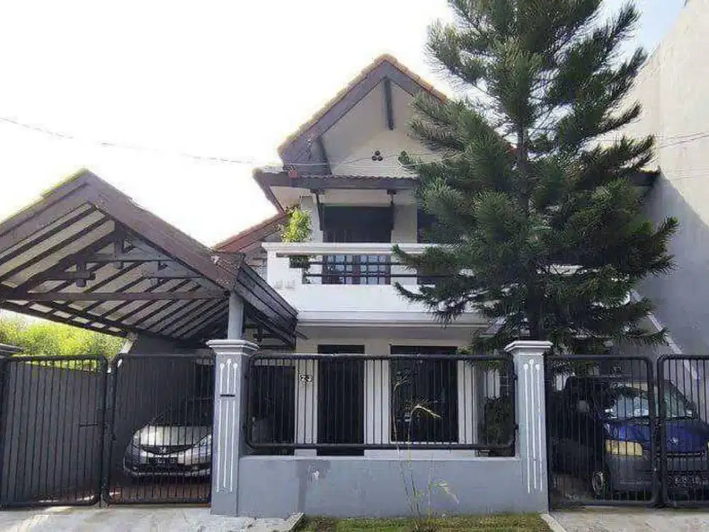 Dijual Rumah Murah Strategis 2 Lantai Dekat Pakuwon City Dan Kampus ITS  Di Mulyosari Surabaya