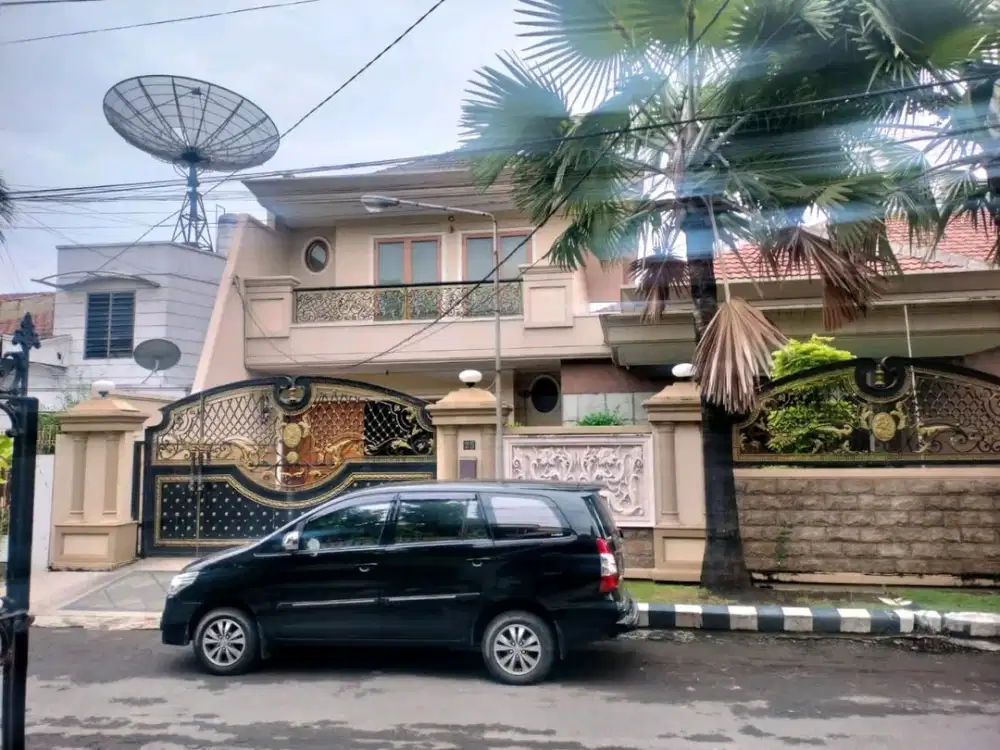 Rumah Manyar Kertoarjo dekat Bonnet