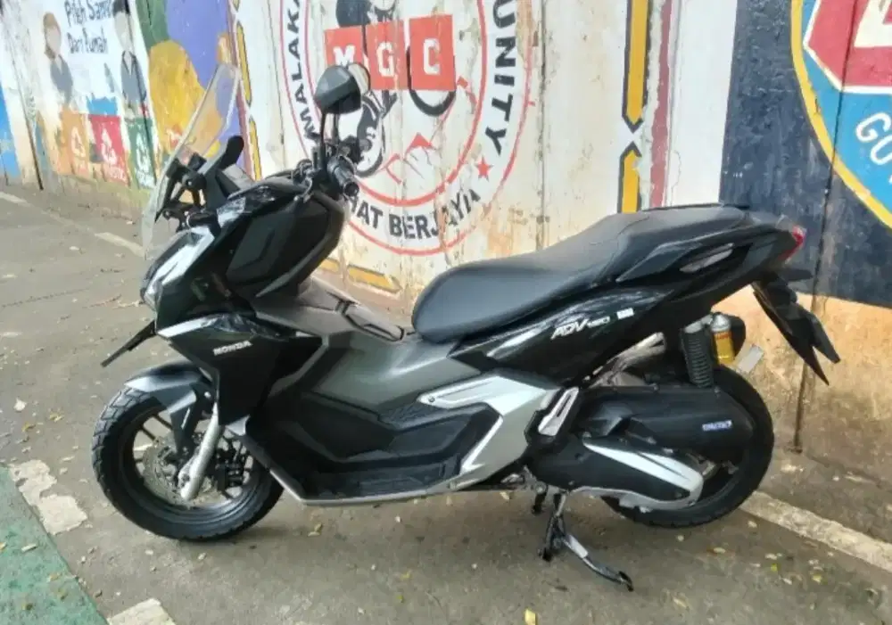 Honda ADV160 CBS 2025 like new