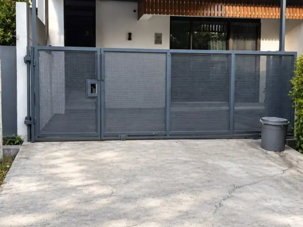 Rumah Hoek Siap Huni di Arcamanik dekat Antapani Bandung