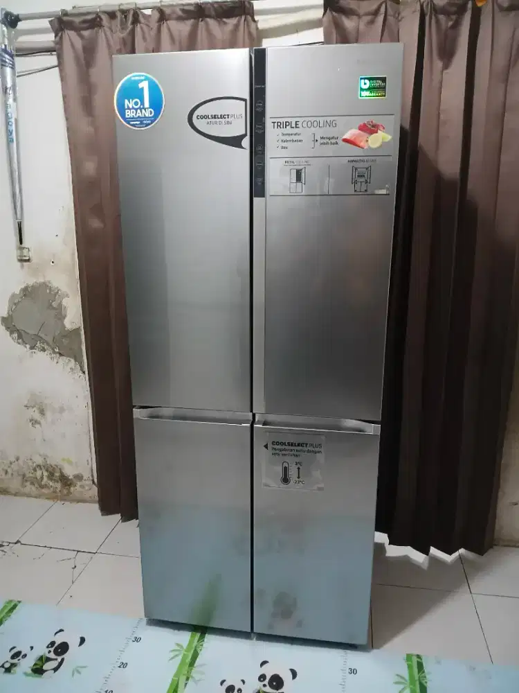 Dijual kulkas side by side samsung 4 pintu masih mulus