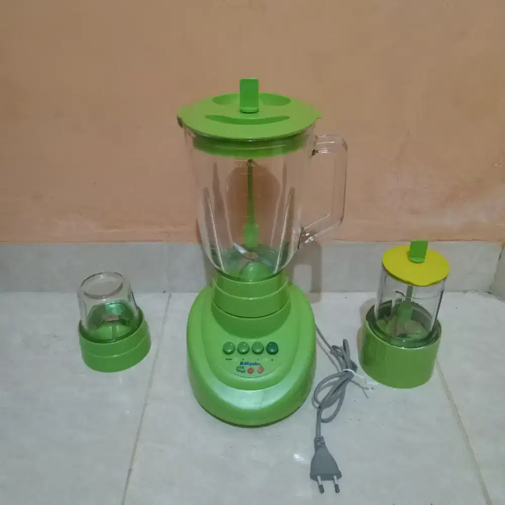 Blender Big Cap 3 in 1 Merk Miyako (Beling)