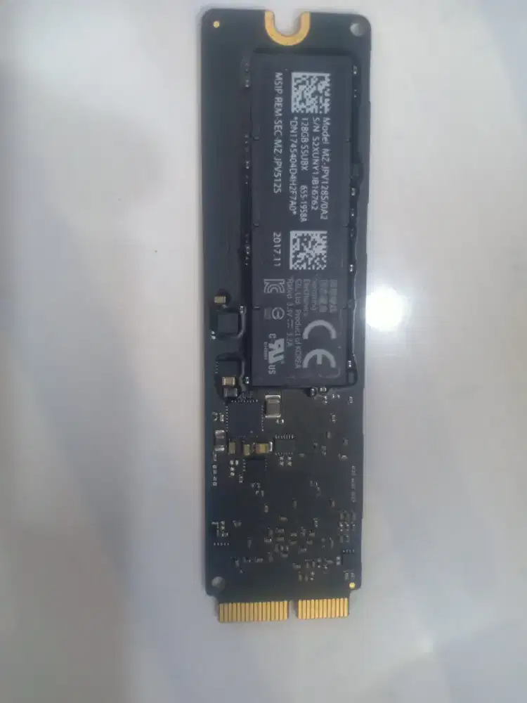 Di jual ssd 128 gb. mrek samsung original NORMAL.COPOTAN MAC BOOK.