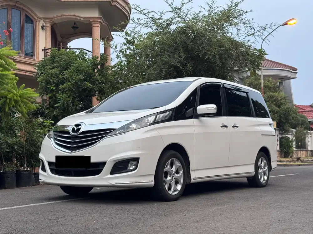 [LOW KM] Mazda Biante 2.0 Skyactive 2017 White Putih Matic ISTIMEWA
