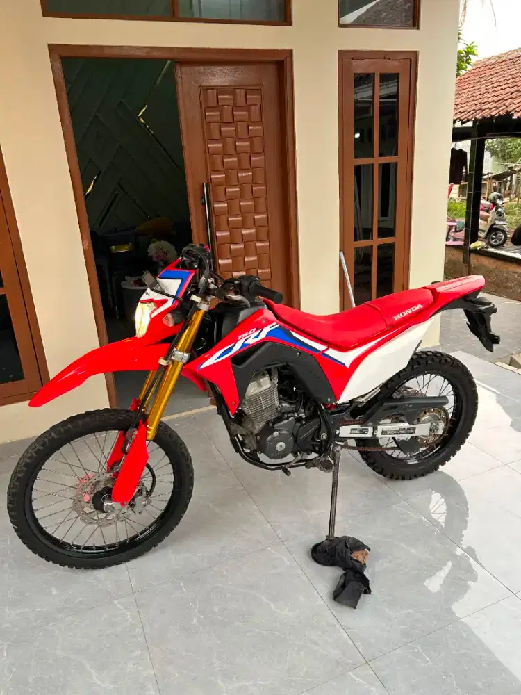 Jual Honda crf taun 2021 akhir ss komplit pajak idup mesin segel