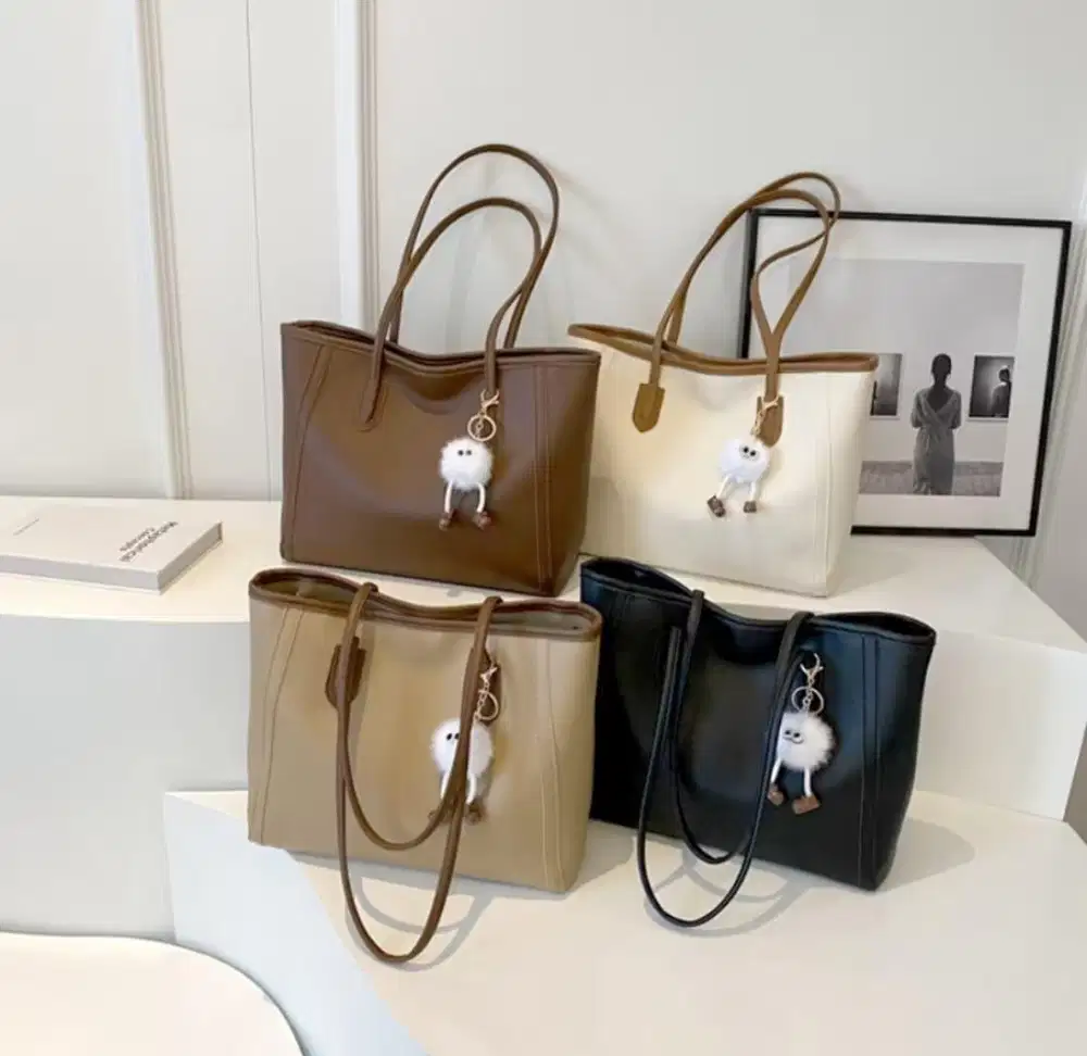 Tas wanita bahan kulit