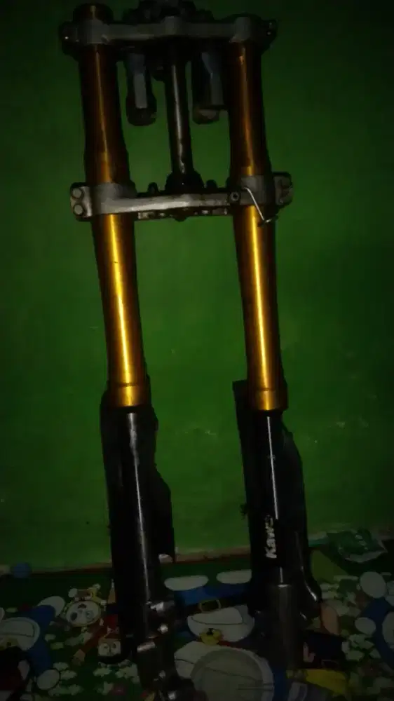 Shock  ori depan KLX BF extrem