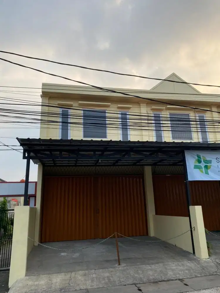DISEWAKAN RUKO 2.5 LANTAI PONDOK AREN TANGSEL